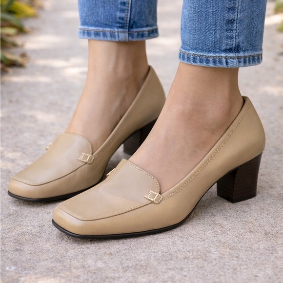 Easy Spirit Shoes - True Spirit by Easy Spirit Leather Heeled Loafers | Size 7 | NEW
